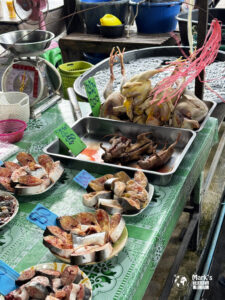 Am Markt mit so manchem