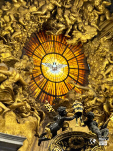 Basilika St. Peter, Die Taube des Heiligen Geistes
