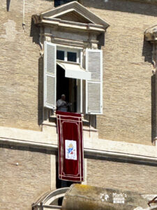 der Papst im Apostolischen Palast